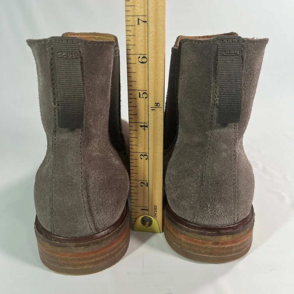 Clarks Clarkdale Gobi Men's Grey Suede Chelsea‎ Boots Size 8.5 Ankle Boots 21621